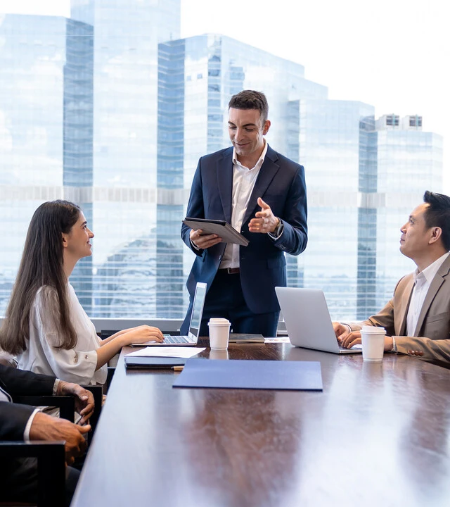 Sesión de consultoría con comité directivo